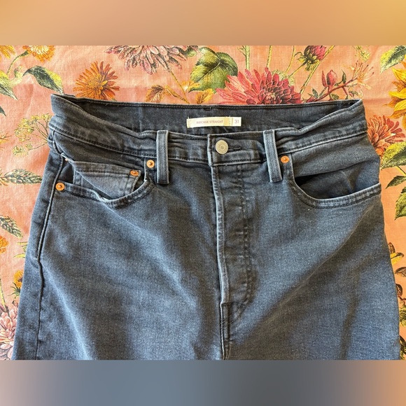 Levi’s Ribcage Straight - full length - Picture 12 of 13